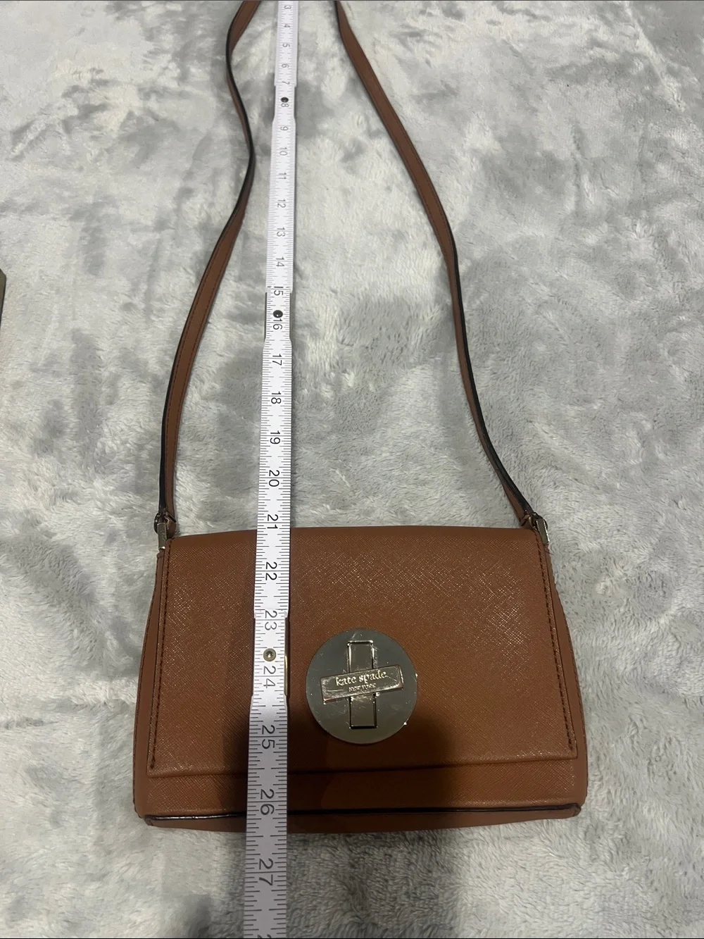 Kate Spade New York Naomi Leather Crossbody Bag in pebble brown with turn lock